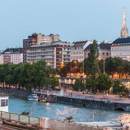 Die Fromme Hermine Wina Bagian luar foto