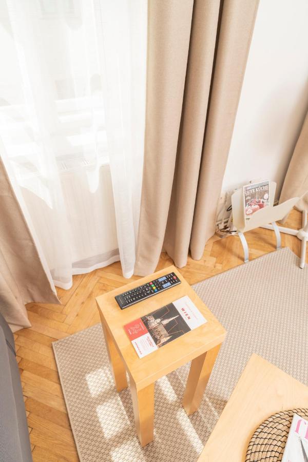 Die Fromme Hermine Wina Bagian luar foto