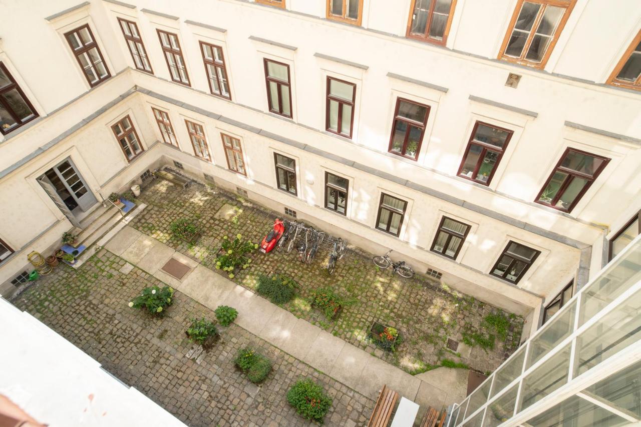 Die Fromme Hermine Wina Bagian luar foto