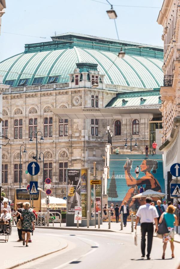 Die Fromme Hermine Wina Bagian luar foto